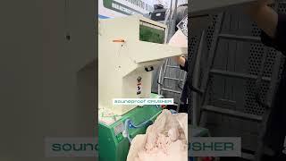 Soundproof crusher WSGJ | Plastic container recycling