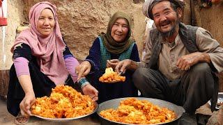 Old Lovers Cooking Cauliflower in cave | Amazing Lifestyle || Village Life Afghanistan