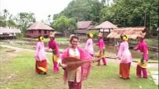 Oud Girl from Malaysia-Ampuk ampuk Bulan- (Fauziah)