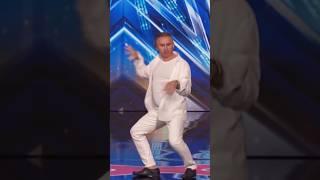 Alex Zinger: The King of Awkward Moves 