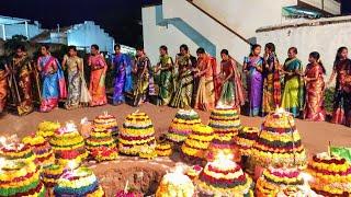 saddula bathukamma  || New #trending Video || #himmathraopetshows #janulyrifolksong