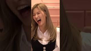 자꾸 때리는 사나 - [TWICE] 트와이스 사나