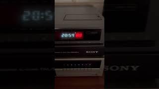 Sony SL-C24 Betamax on top of a Sanyo VTC5150 #betamax #retro #cassette #80s #beta #nostalgia #vcr