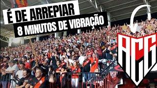 A vibração da torcida do Atlético GO no Estádio Antônio Acioly