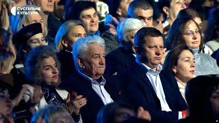 Вадим Крищенко "Не забудь". Прем"єра з ювілею. (муз.Олександр Бурмицький, вик.Ауріка Ротару)