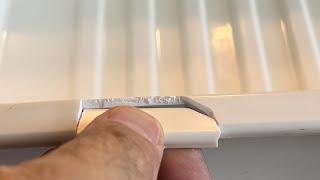 Fridge drawer: repair plastic with super glue and baking soda