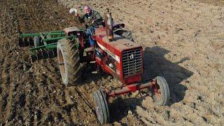 Disking Fields, Hay Choices and Happy Cattle