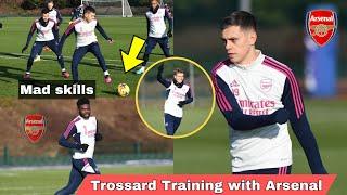 Leandro Trossard impressed at Arsenal Training ahead of Man United GameArteta loves ‘Mad skills’