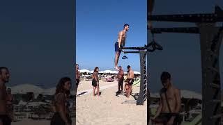 Muscle ups reaction