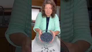 Best Way to Freeze fresh blueberries #foodpreservation #freezingfruit #blueberries #preserving