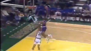 Ron Harper Dunk on Paul Mokeski (1989)