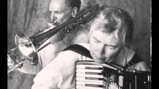 Pauline Oliveros - A Love Song