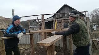 Перетащили Кубы под воду в огород. Продолжаем наводить порядок во дворе и выравнивать участок.