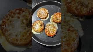 Cheesy Garlic Bread | Neetu's Nostalgia