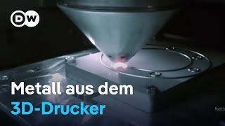 Was früher aufwändig an Drehbänken gefertigt wurde kann nun der 3D-Drucker fertigen. | DW News