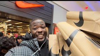 GOING TO THE CRAZIEST NIKE OUTLET IN CHICAGO ON BLACK FRIDAY! YOU WON’T BELIEVE IT