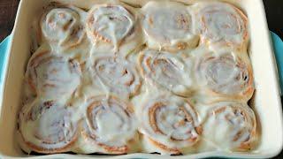 Easy One Hour Cinnamon Rolls (Ooey Gooey)