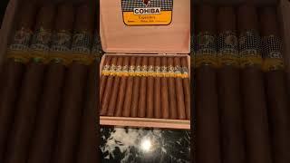 Cohiba Exquisitos - распаковка кубинских сигар премиальной марки Cohiba