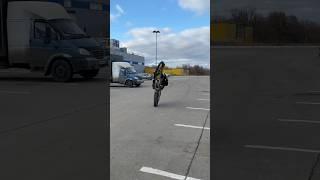 Suzuki rmz450 stunt Тгк:спортсмены что-ли? #bold #motorcycle #rmz450 #stunt #wheelie #wheelieboyz