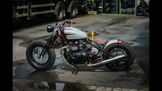 2015 Triumph Bonneville Bobber by Bikebrothers