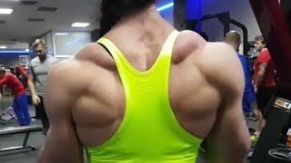 FBB Vika Pogribnyak flexing shredded back