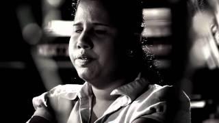 Ahan Inna Ahagena Inna - Mekala Gamage (Official HD Video)  From www.HelaNada.com