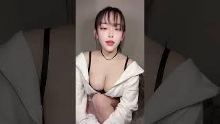 AI Sexy dance | AI realistic sexy Beauties #Tiktok #shorts #ai #aidance #dancecover #dancechallenge