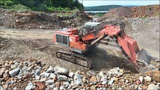 2002 HITACHI EX1200-5 For Sale