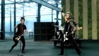 Green Day - American Idiot (Official Music Video)