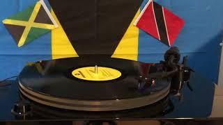 Sonny Johnson And The Sunglows - Round And Round