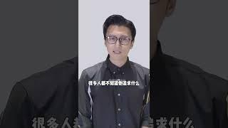当54岁王菲遇到44岁张柏芝，一张高清照的曝光，才知过度保养和自然老去的差距