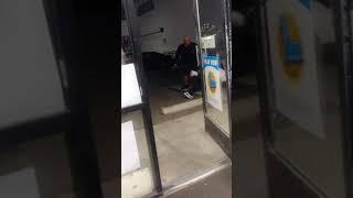 Ghetto liquor store drunk fight 35 seconds