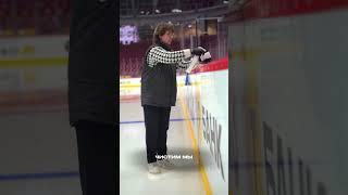 Как готовят хоккейную арену к матчам? #хоккей #кхл #трактор #спорт #hockey #shorts #sport
