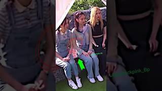 JENLISA  Jennie is falling in love with Lisa.  2024 #love