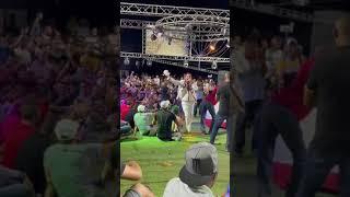 الكيلاني طليق يغني في عرسه