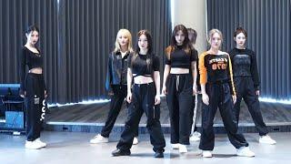 ICHILLIN’ - ‘Siren’ Dance Practice Mirrored