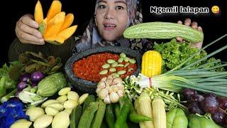 MAKAN LALAPAN MENTAH SAMBAL TERASI TANPA NASI - MOOD BOOSTER!!!