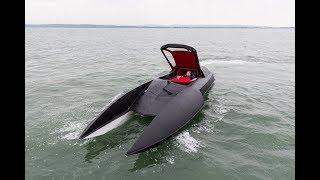 Alpha-Centauri V8 luxury hydroplane