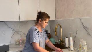 296/Купили дом! Живу с родителями ! Безобразие! Их жалко? Вывезла 10 мешков! Ждем его! Россия.