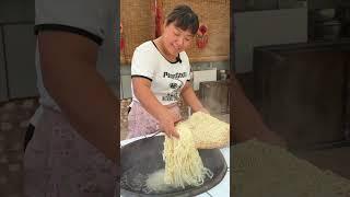 姐妹们都爱吃的板面 #板面 #板面底料 #板面的做法 #牛肉板面 #安徽板面