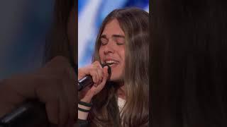 His voice is next level 