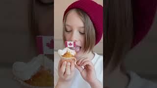 Two Tween Friends Celebrated Canada Day with Delicious Cupcakes!  #shorts  #women #canada 