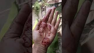 Styling mehandi in a new way #Mehandi tutorial.     Soumya 's Mehandi
