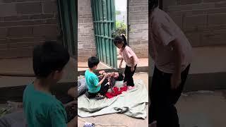 Smart rural children successfully self-rescue in crisis
