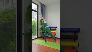 Bài tập bụng đứng tại nhà - Bí quyết eo thon ở tuổi 60 | Hoàng Uyên Yoga