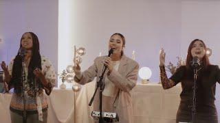 Juntas Medley | Juntas x CRYS x Melody Adorno x Julissa x Mafer Melgar x DOE | Video Oficial