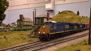 Is This A Realistic Model Railroad Layout? HO Scale CSX Freight Train
