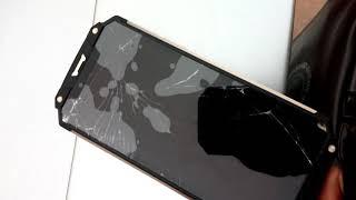 The almighty screen of the unbreakable Oukitel wp2 broken.