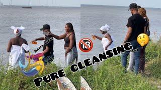 Marine goddess (ezenwanyi Miri) did a big cleansing by appealing to d river goddess over his success