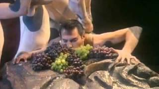 Queen - I Want To Break Free (1984)